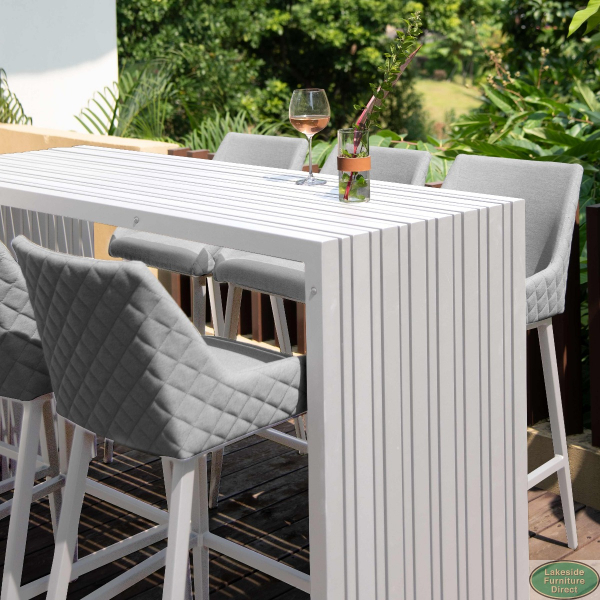 6 seater store outdoor bar setting