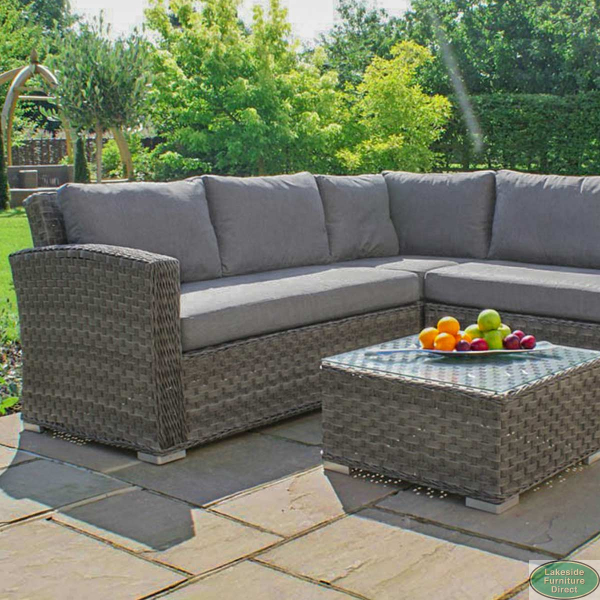 Small top corner rattan