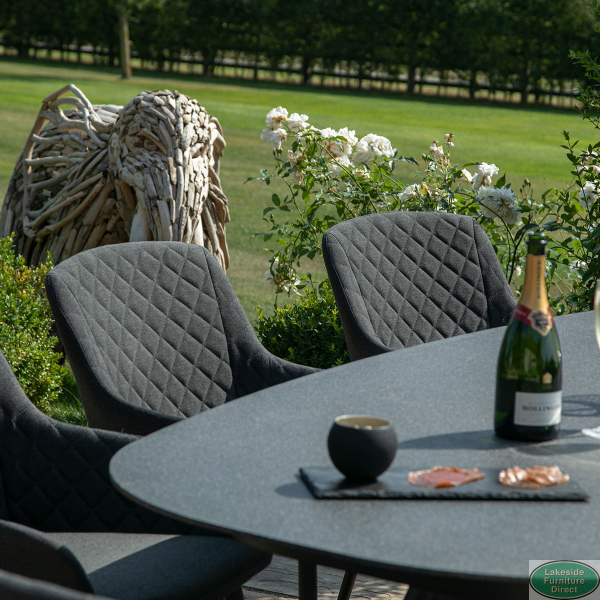 Oval outdoor dining top table for 8